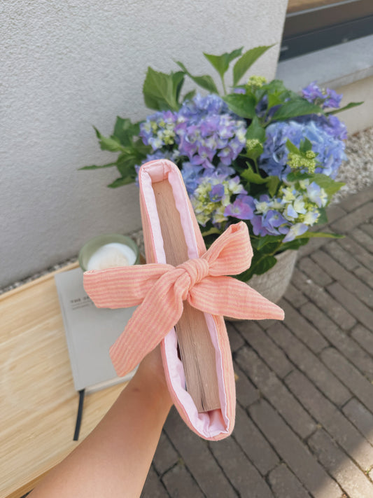 Bow Book Sleeve - Avery